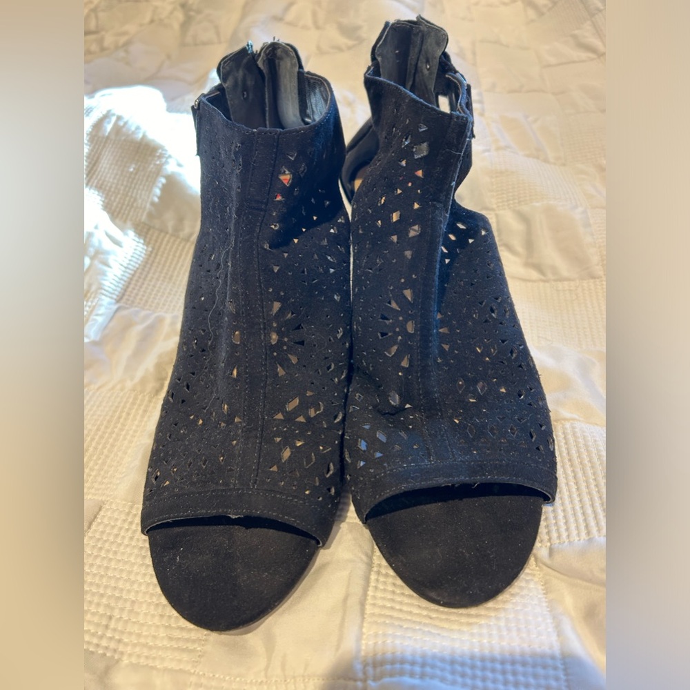 Ladies sandals